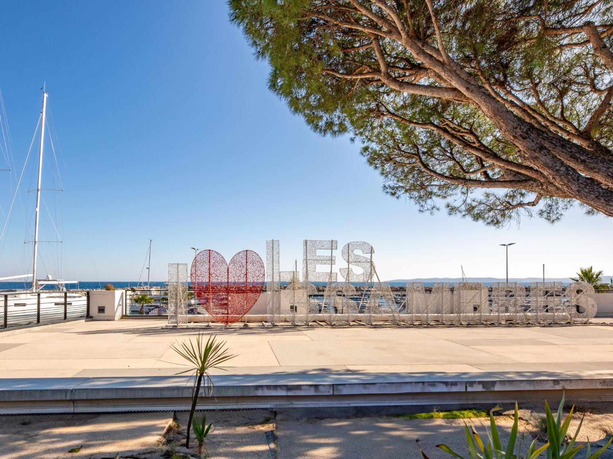 Apartment Le Domaine De La Gaillarde-16 By Interhome Les Issambres Exteriér fotografie